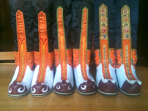 bhutanese-boots.jpg